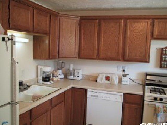 1453 N 400 W, Sunset, UT 84015 — photo 2