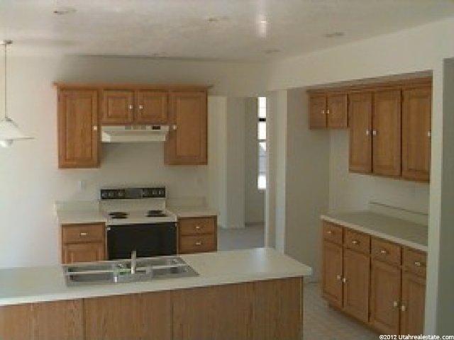 11677 Oak Manor Dr, Sandy, UT 84092 — photo 4
