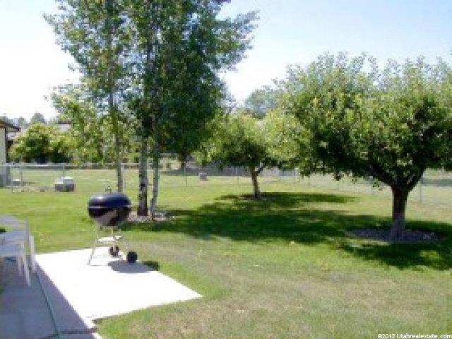 570 Maple Dr, Smithfield, UT 84335 — photo 2