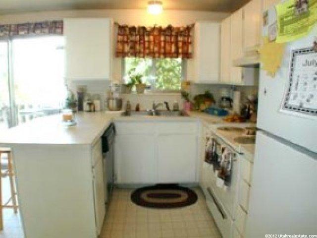 10420 S 360 E, Sandy, UT 84070 — photo 2