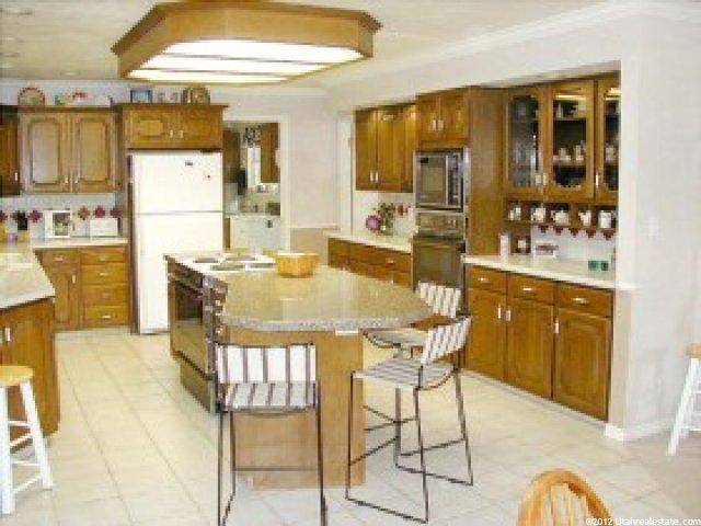 1 Parkside Ln, Sandy, UT 84092 — photo 2