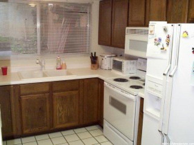 3034 Casto Ln, Holladay, UT 84117 — photo 3