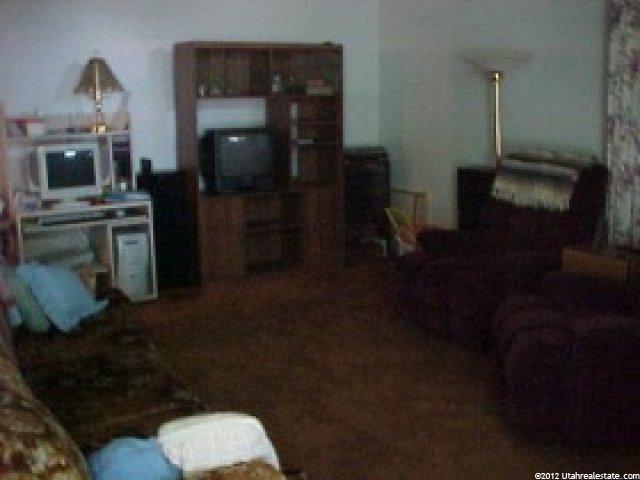 827 Kirk St, Layton, UT 84041 — photo 2