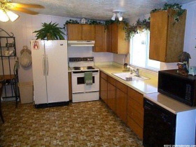 460 N 30 E, Kaysville, UT 84037 — photo 4