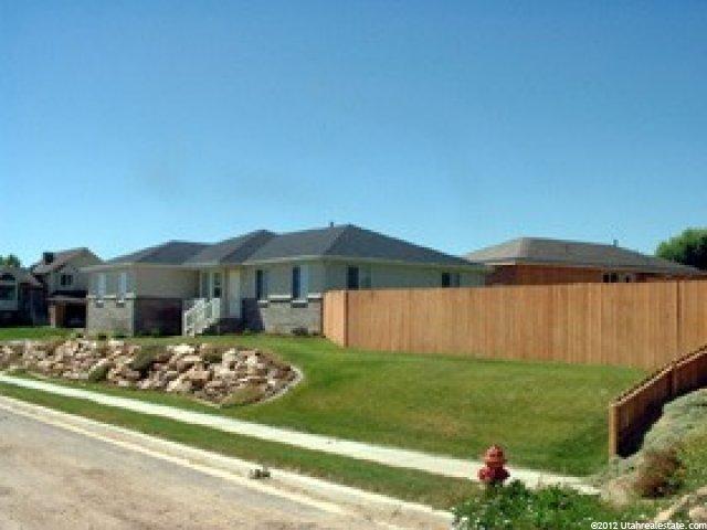 668 W 2350 N, Layton, UT 84041 — photo 5
