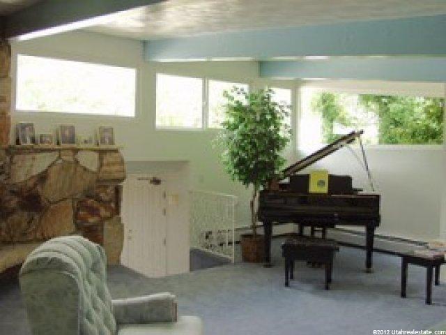 2721 Robidoux Rd, Sandy, UT 84093 — photo 2