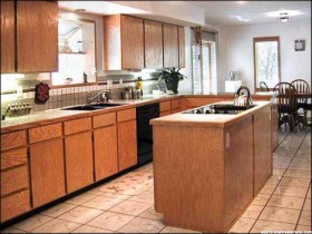 2804 Dimple Dell Rd, Sandy, UT 84092 — photo 4
