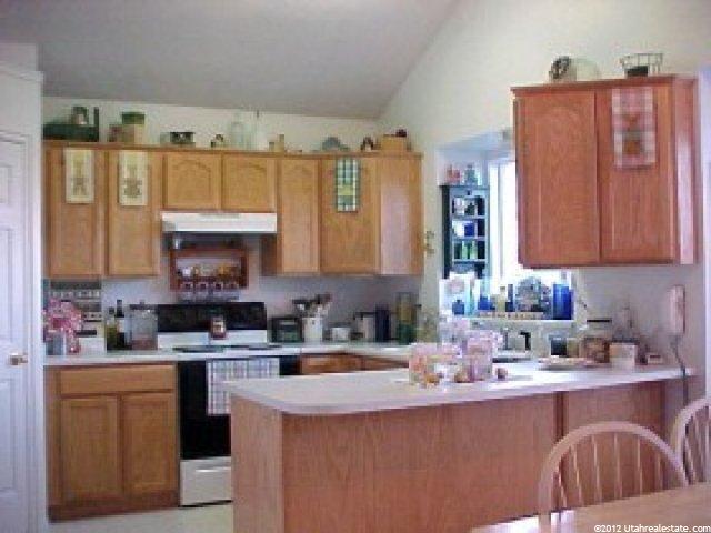 64 S 150 W, Clearfield, UT 84015 — photo 2