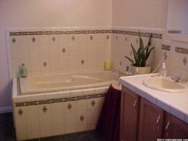 516 W 3850 N, Pleasant View, UT 84414 — photo 4