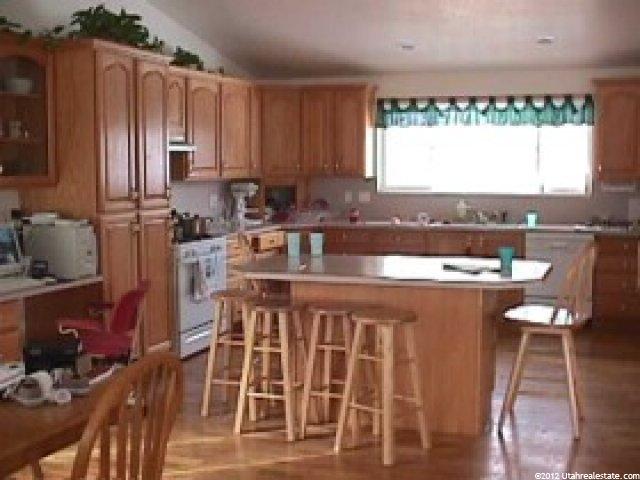 170 E 100 N, Fillmore, UT 84631 — photo 2