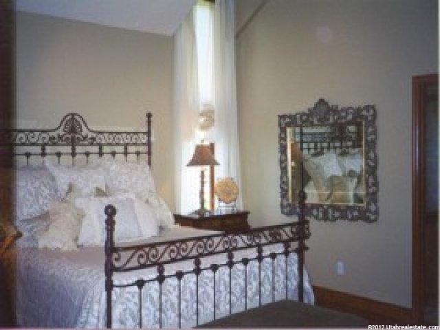 8377 Robidoux Rd, Sandy, UT 84093 — photo 3