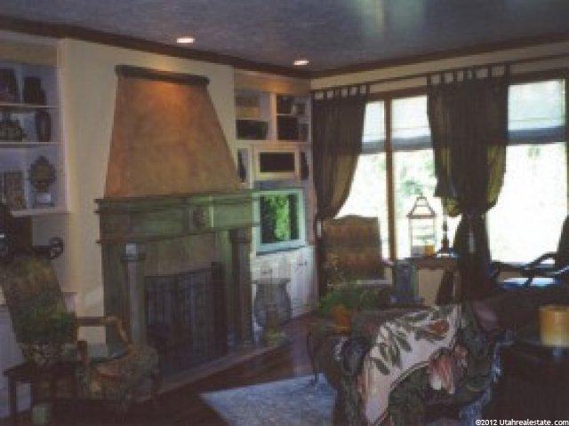 8377 Robidoux Rd, Sandy, UT 84093 — photo 7