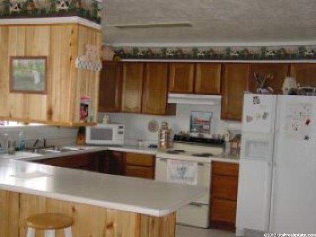 185 N 400 W, Aurora, UT 84620 — photo 2