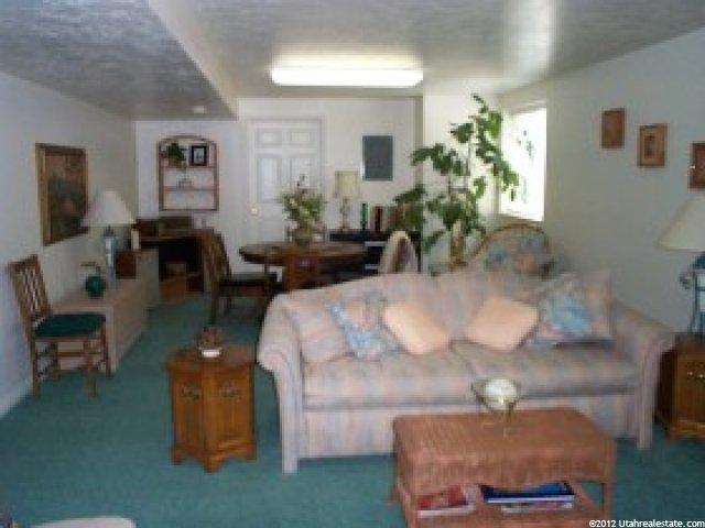 1516 E St Marks Ct, Holladay, UT 84124 — photo 8