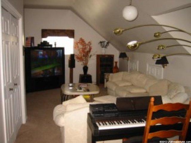 1740 Weybridge Ln, Sandy, UT 84092 — photo 8
