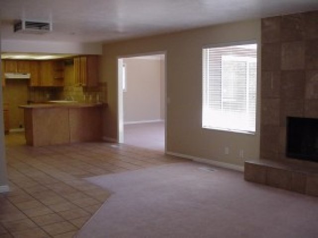 9863 Kramer Dr, Sandy, UT 84092 — photo 4
