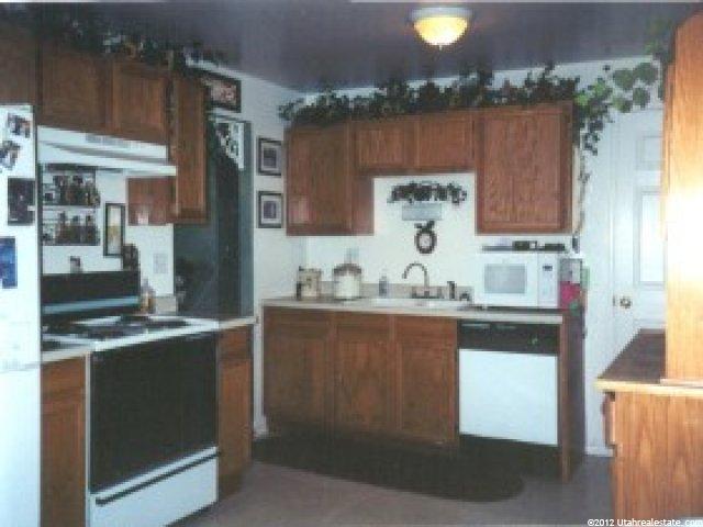 1975 N 450 W, Sunset, UT 84015 — photo 4