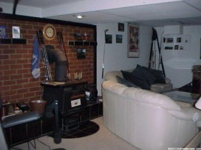 863 Birch St, Clearfield, UT 84015 — photo 7