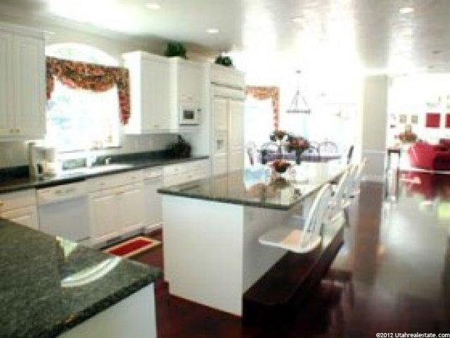 10035 Stone Mesa Ct, Sandy, UT 84092 — photo 2