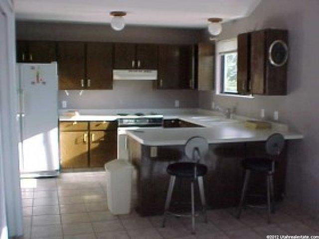 8938 Manchester Ln, Sandy, UT 84093 — photo 4