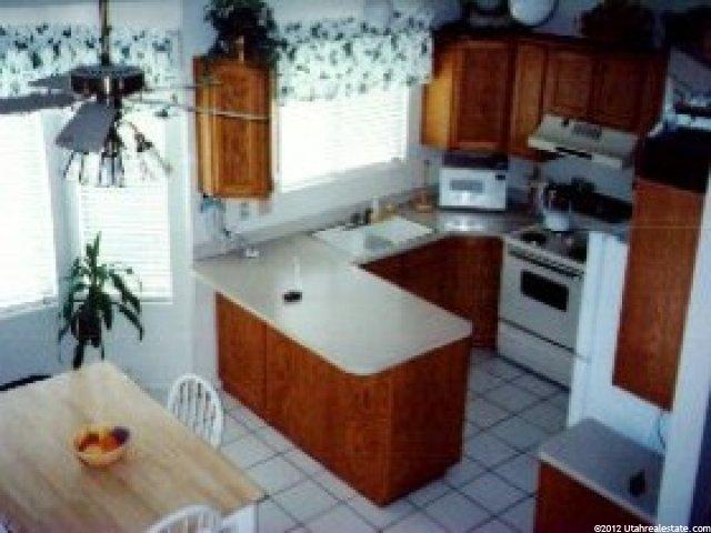 609 S 875 E, Layton, UT 84041 — photo 2