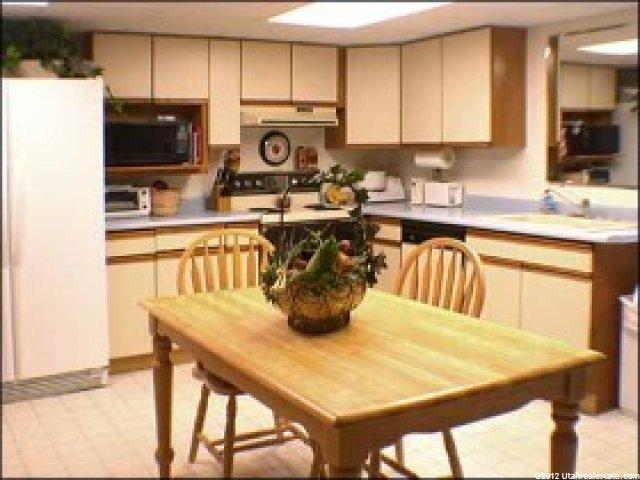 2565 Rockhampton Dr, Sandy, UT 84092 — photo 6