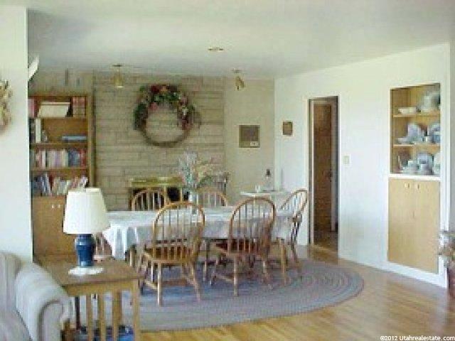 8406 Strato Dr, Sandy, UT 84093 — photo 2