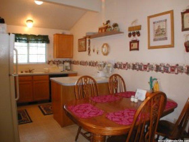 109 W 2050 S, Clearfield, UT 84015 — photo 4
