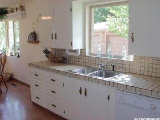 9046 S 260 E, Sandy, UT 84070 — photo 3