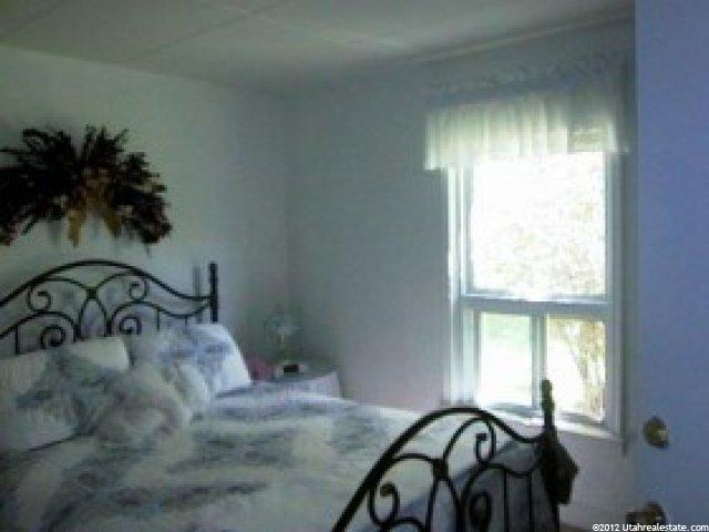 2109 E 6450 S, Uintah, UT 84405 — photo 5