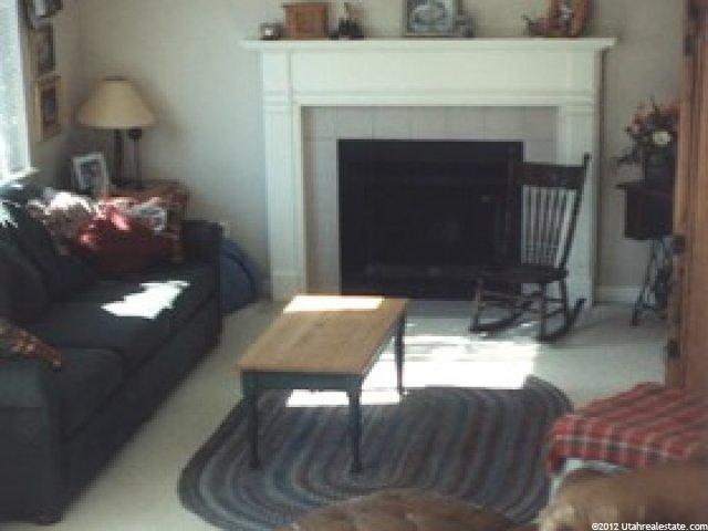 8118 Salisbury Ct, Sandy, UT 84094 — photo 4