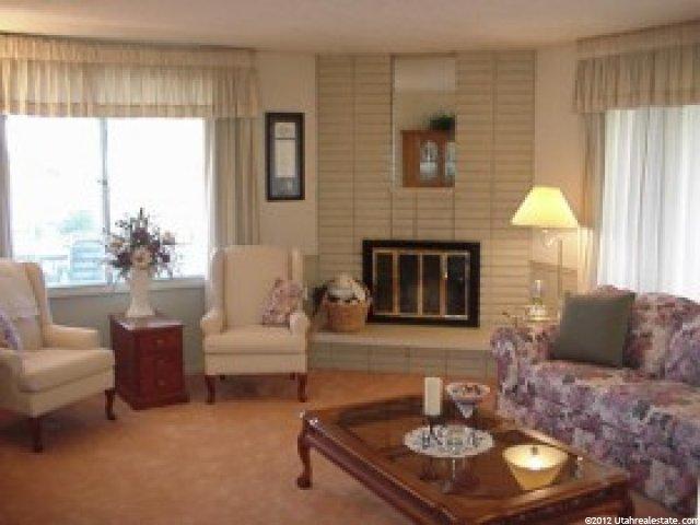 1040 Elaine Dr, Bountiful, UT 84010 — photo 2