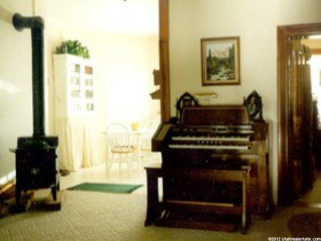 395 E 100 S, Nephi, UT 84648 — photo 2