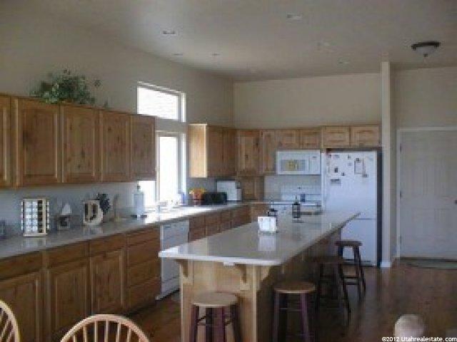 1942 View Dr, South Weber, UT 84405 — photo 4