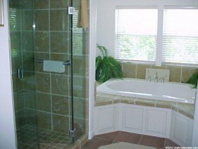 5213 Skyline Dr, Ogden, UT 84403 — photo 6