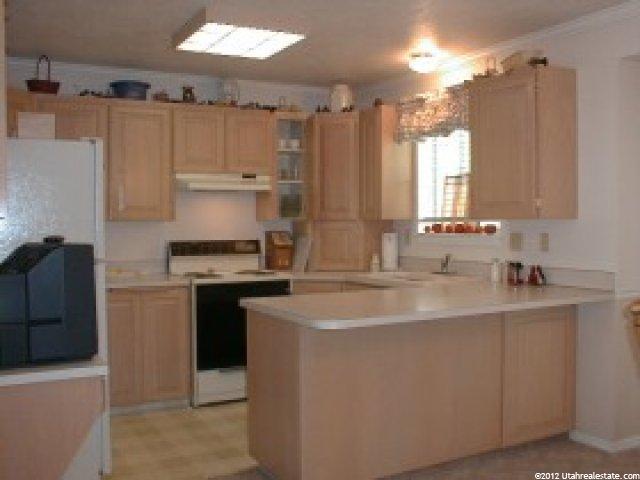 70 S 1220 E, Logan, UT 84321 — photo 3
