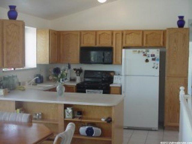 9834 Tiger Eye Dr, Sandy, UT 84094 — photo 2