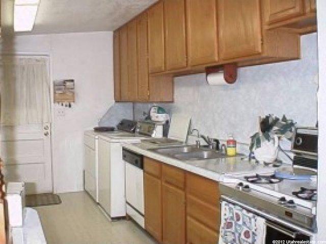 1408 Marilyn Dr, Layton, UT 84041 — photo 4