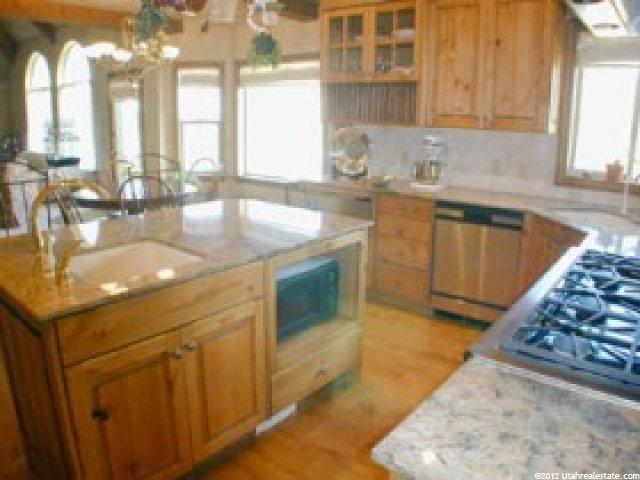 2 Eaglewood Ln, Sandy, UT 84092 — photo 6