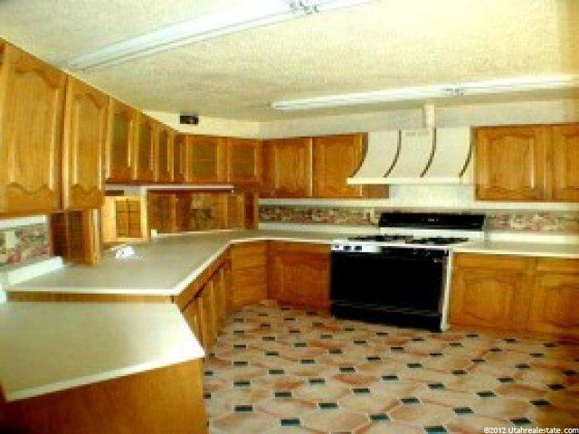 1955 E Main St, Tremonton, UT 84337 — photo 3