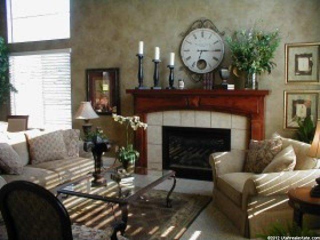9563 S Candle Tree Ln, Sandy, UT 84092 — photo 2