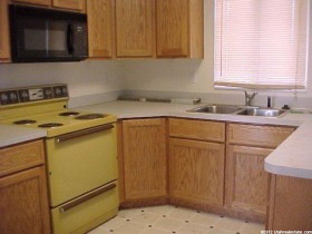 4995 S 3200 W, Roy, UT 84067 — photo 3