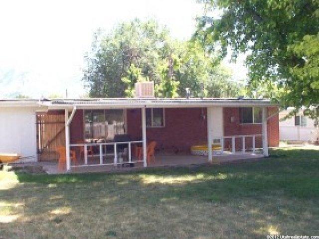 625 Sherwood Dr, Layton, UT 84041 — photo 2