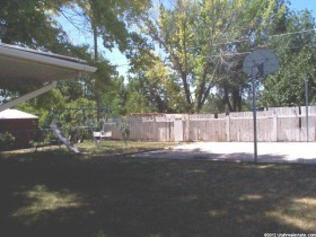 625 Sherwood Dr, Layton, UT 84041 — photo 3