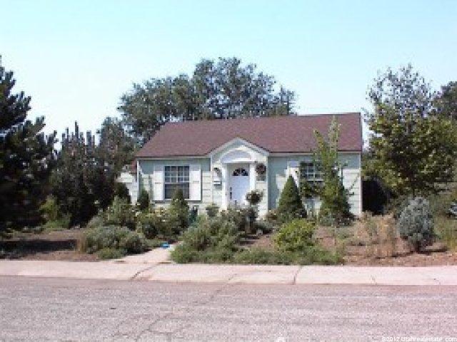 729 Cowley Dr, Layton, UT 84041 — photo 2