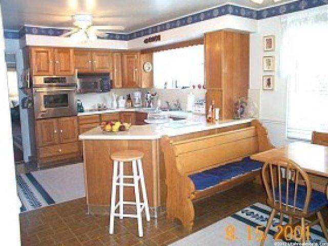 697 Chelsea Dr, Bountiful, UT 84010 — photo 5