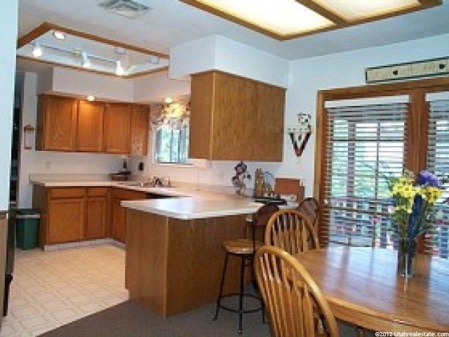 8477 Cornell Dr, Sandy, UT 84094 — photo 3