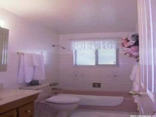 1183 Valhalla Dr, Clearfield, UT 84015 — photo 4