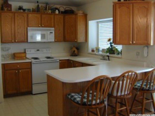 581 Compass Cir, North Salt Lake, UT 84054 — photo 2