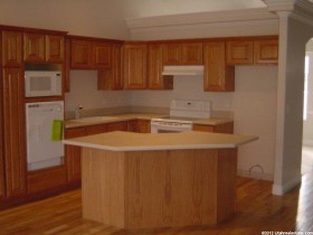 264 S 375 W, Providence, UT 84332 — photo 3